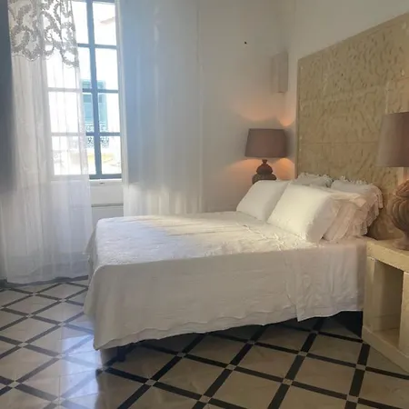 Palazzo Nur 3* غالّيبولي